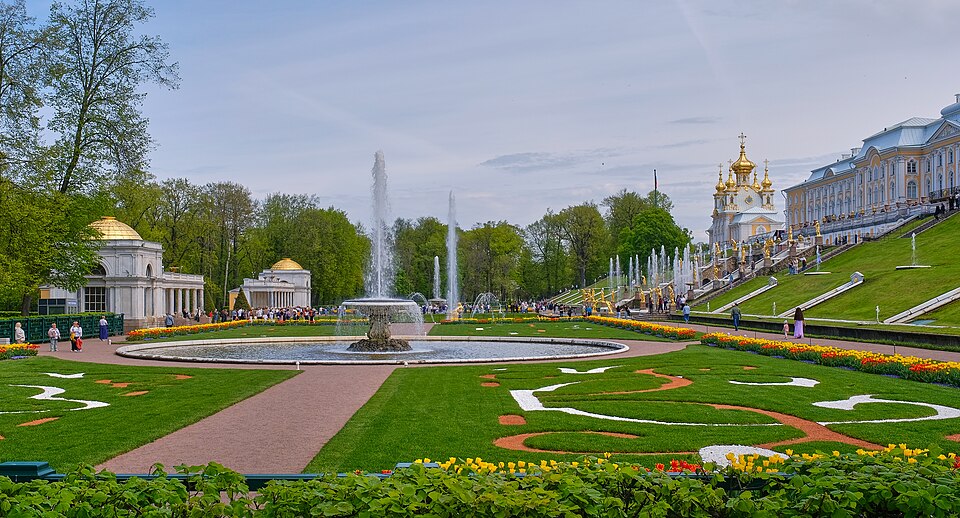 ПЕТЕРГОФ (Фонтаны Нижнего парка) 3