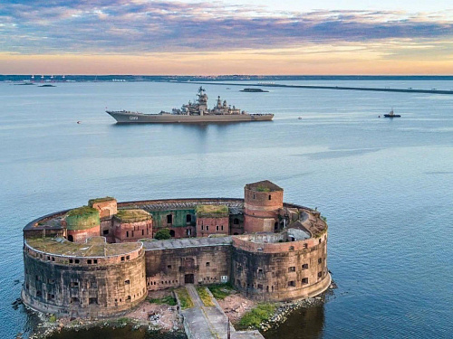 БОЛЬШОЙ КРОНШТАДТ (морской собор+ ф.Константин+ муз.маяков+ водная прогулка)
